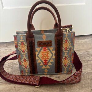 Wrangler small tote